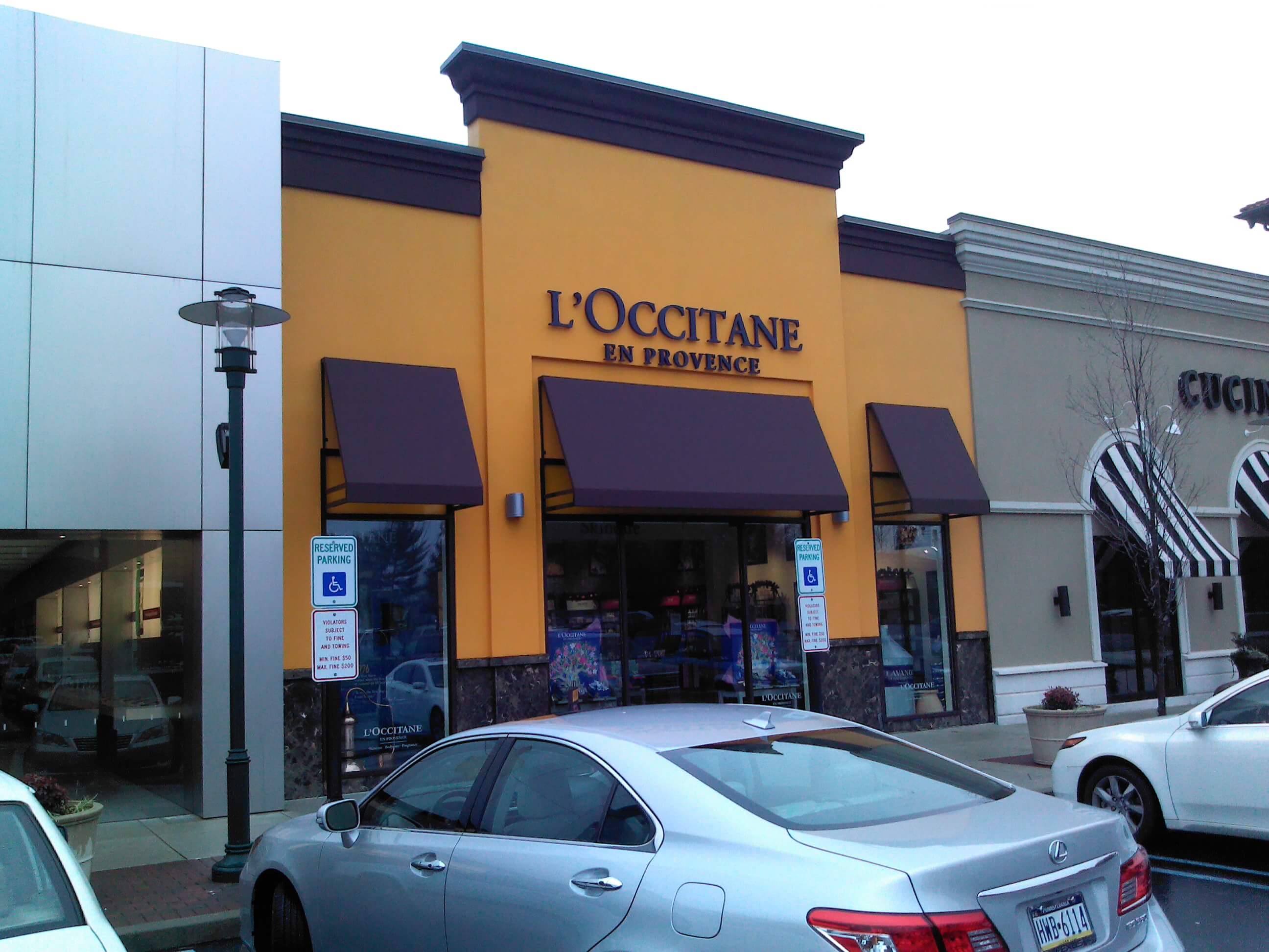 L’occitane Signage